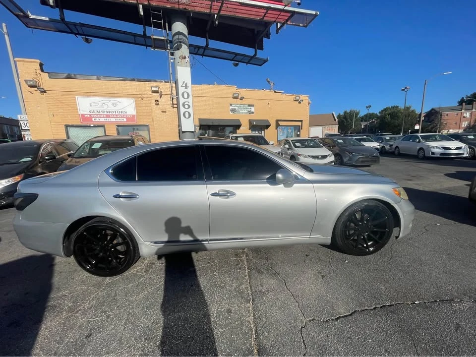 2007 Lexus LS 4th Gen - Image 8 of 19