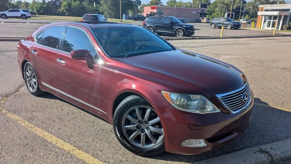 2007 Lexus LS 4th Gen - Image 2 of 10