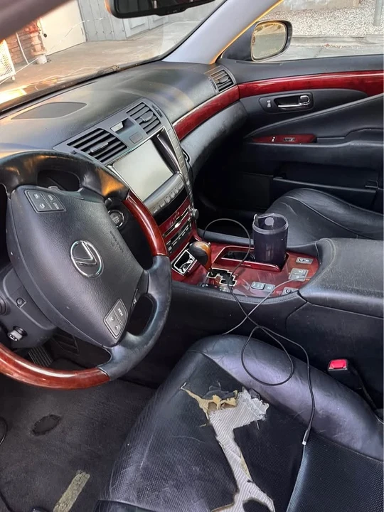 2007 Lexus LS 4th Gen - Image 5 of 6