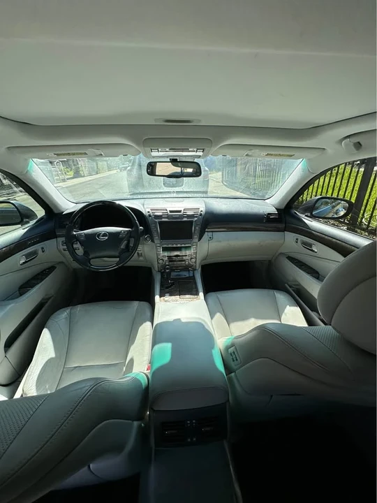 2007 Lexus LS 4th Gen - Image 9 of 13