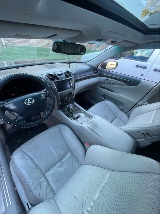 2007 Lexus LS 4th Gen - Image 7 of 8