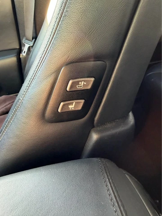 2007 Lexus LS 4th Gen - Image 11 of 20
