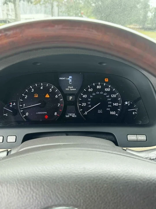 2007 Lexus LS 4th Gen - Image 4 of 8