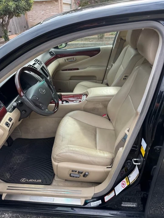 2007 Lexus LS 4th Gen - Image 9 of 13