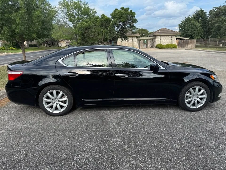 2007 Lexus LS 4th Gen - Image 2 of 13