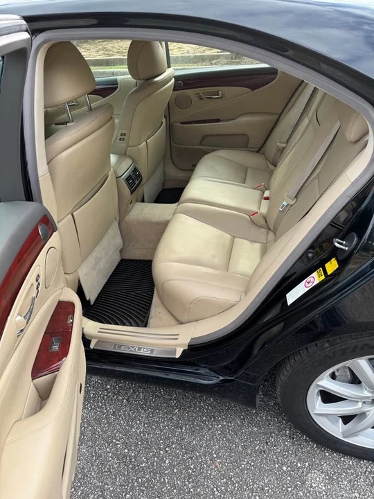 2007 Lexus LS 4th Gen - Image 12 of 13