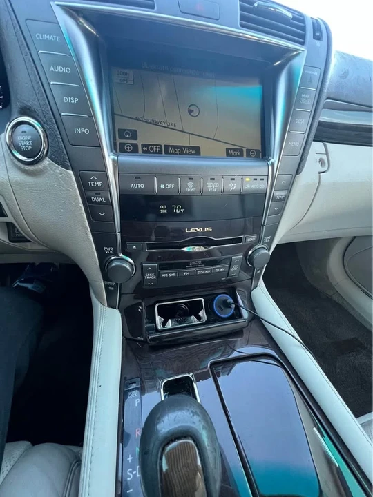 2007 Lexus LS 4th Gen - Image 2 of 7