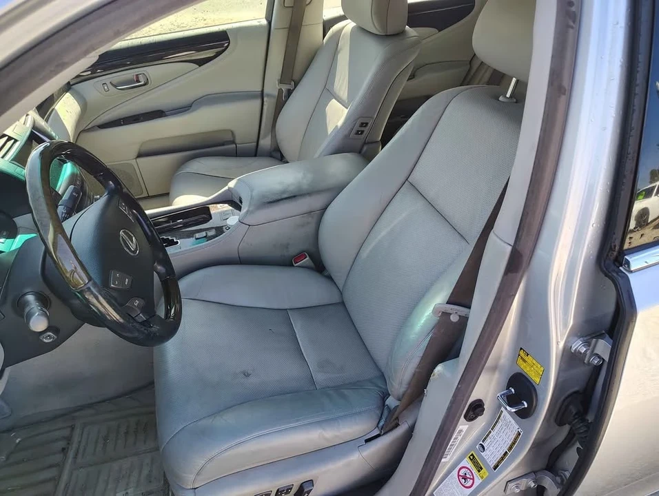 2007 Lexus LS 4th Gen - Image 6 of 11