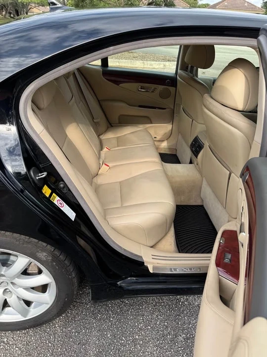 2007 Lexus LS 4th Gen - Image 11 of 13
