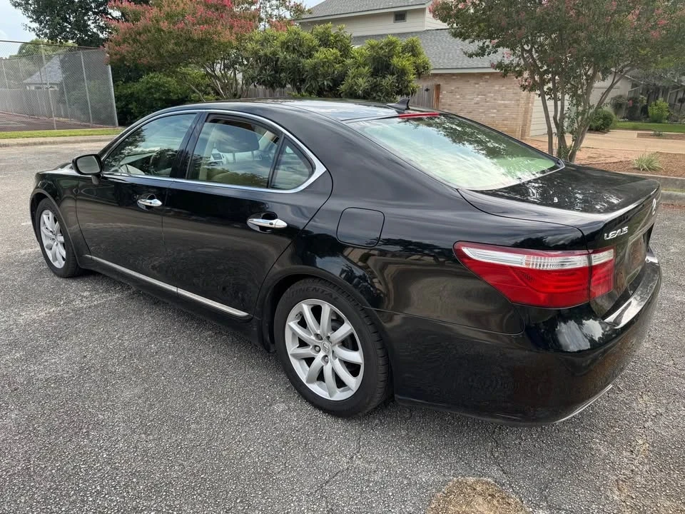 2007 Lexus LS 4th Gen - Image 5 of 13