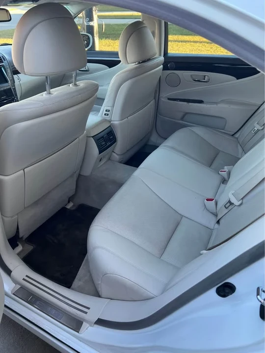 2007 Lexus LS 4th Gen - Image 4 of 7
