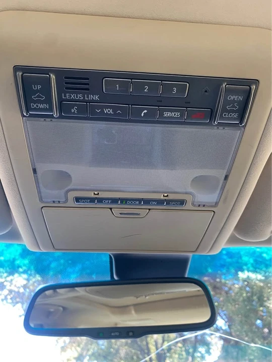 2007 Lexus LS 4th Gen - Image 11 of 20