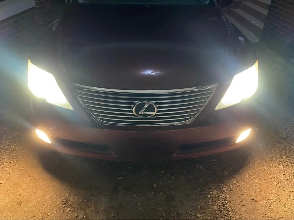 2007 Lexus LS 4th Gen - Image 14 of 20