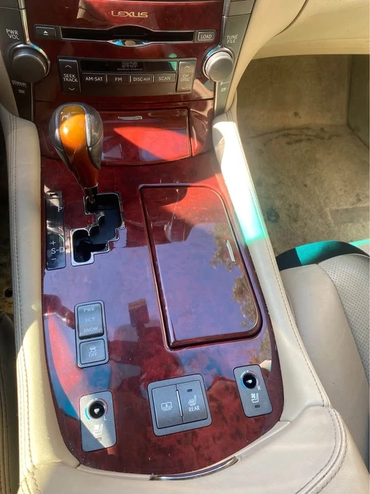 2007 Lexus LS 4th Gen - Image 15 of 20