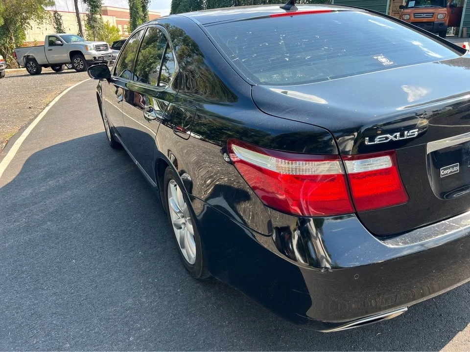 2007 Lexus LS 4th Gen - Image 17 of 19