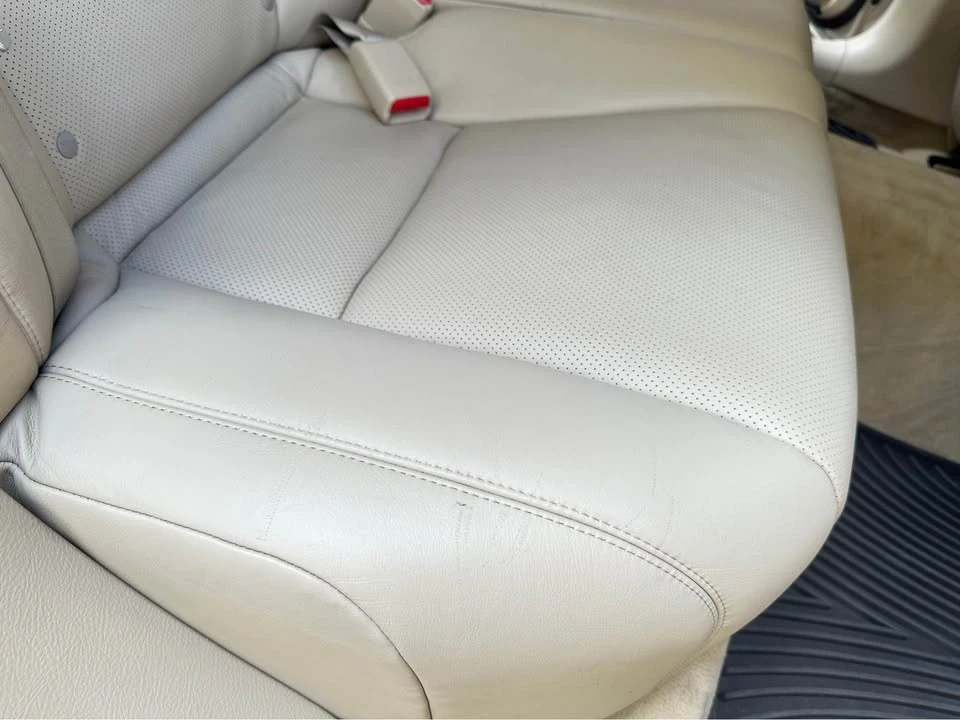 2007 Lexus LS 4th Gen - Image 15 of 20