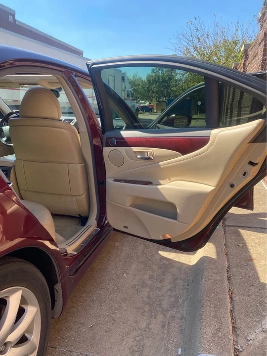2007 Lexus LS 4th Gen - Image 18 of 20