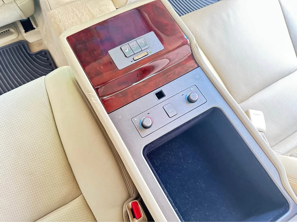 2007 Lexus LS 4th Gen - Image 12 of 20
