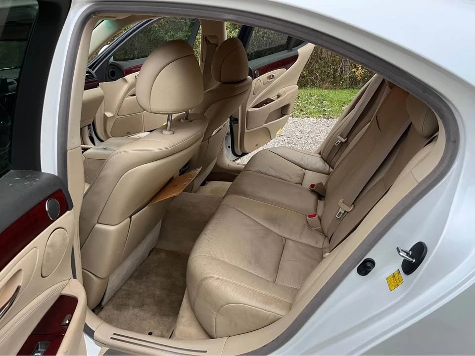 2007 Lexus LS 4th Gen - Image 10 of 16