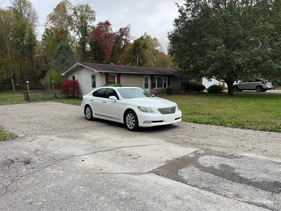 2007 Lexus LS 4th Gen - Image 16 of 16