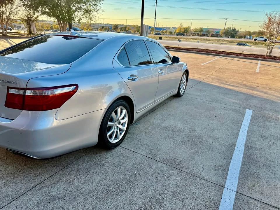 2007 Lexus LS 4th Gen - Image 8 of 17