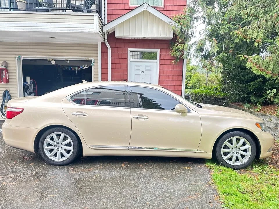 2007 Lexus LS 4th Gen - Image 2 of 20