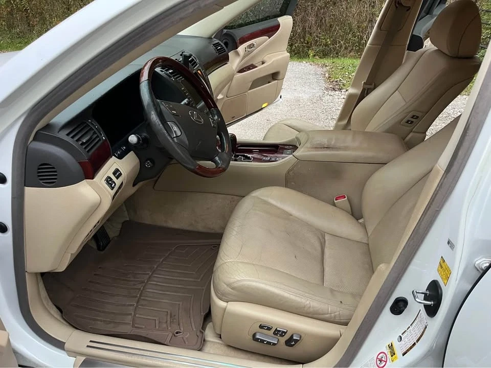 2007 Lexus LS 4th Gen - Image 9 of 16