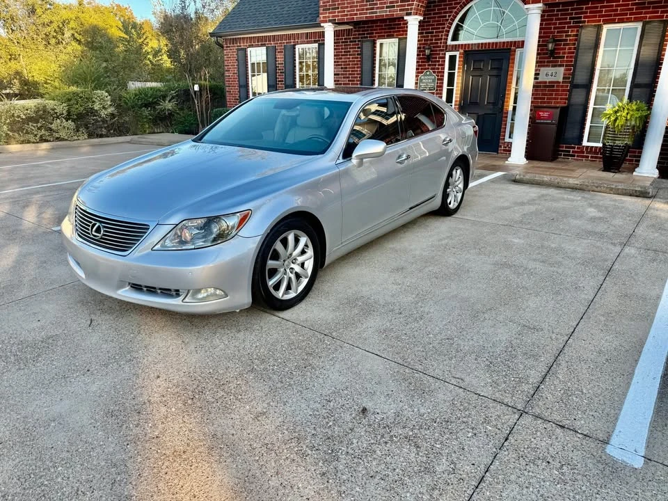 2007 Lexus LS 4th Gen - Image 3 of 17