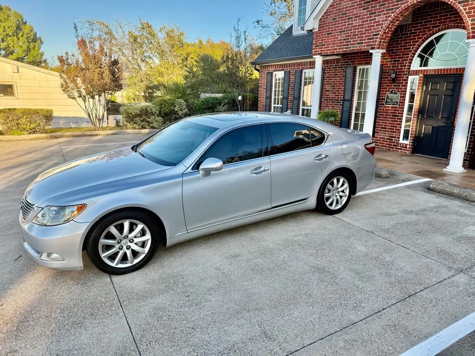 2007 Lexus LS 4th Gen - Image 15 of 17