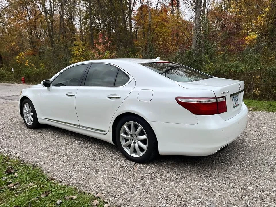 2007 Lexus LS 4th Gen - Image 6 of 16