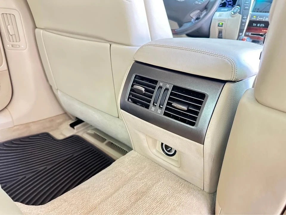 2007 Lexus LS 4th Gen - Image 10 of 20