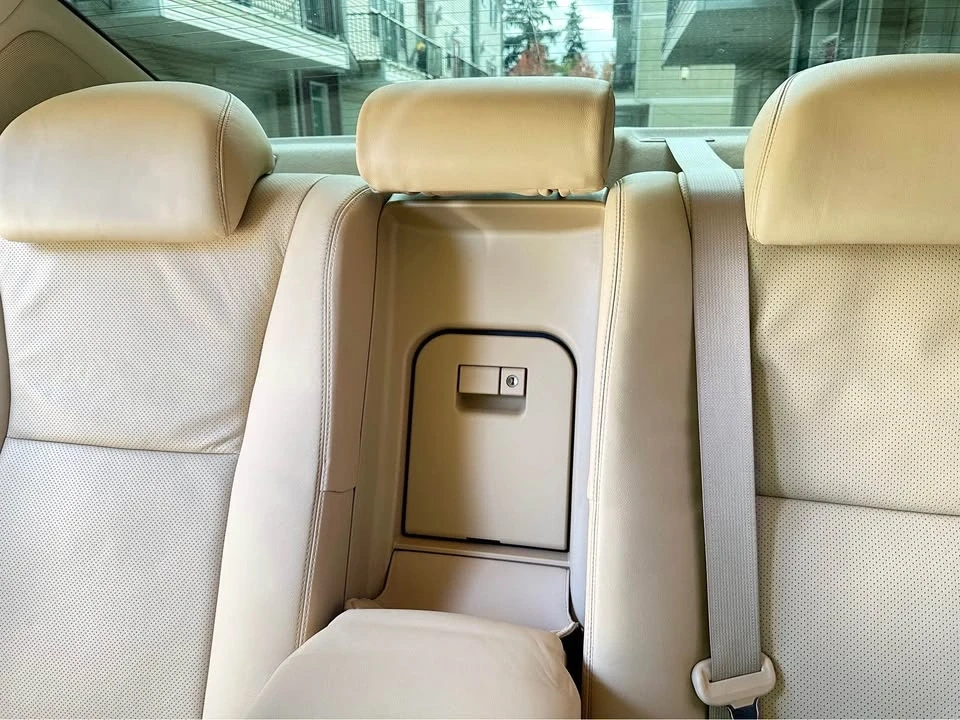 2007 Lexus LS 4th Gen - Image 13 of 20