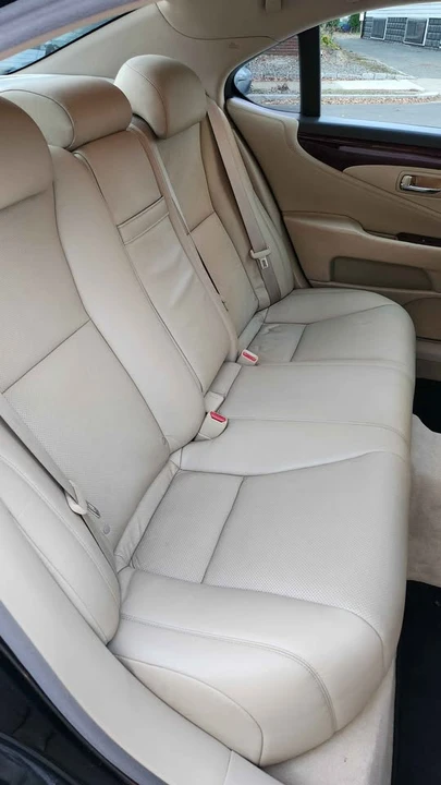 2007 Lexus LS 4th Gen - Image 15 of 16