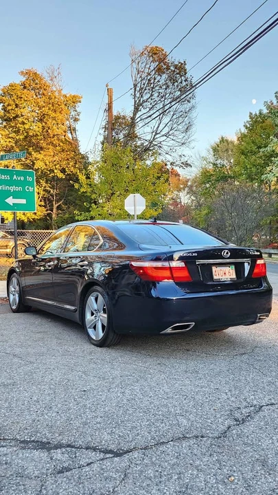 2007 Lexus LS 4th Gen - Image 2 of 16