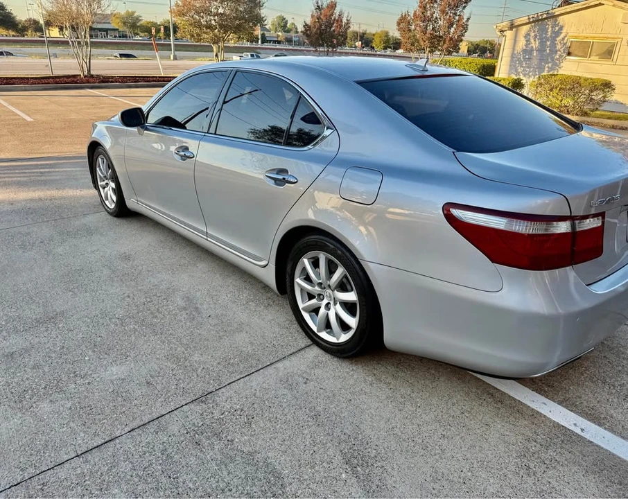2007 Lexus LS 4th Gen - Image 7 of 17