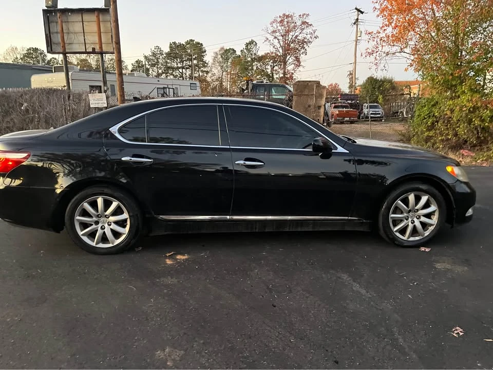 2007 Lexus LS 4th Gen - Image 2 of 8
