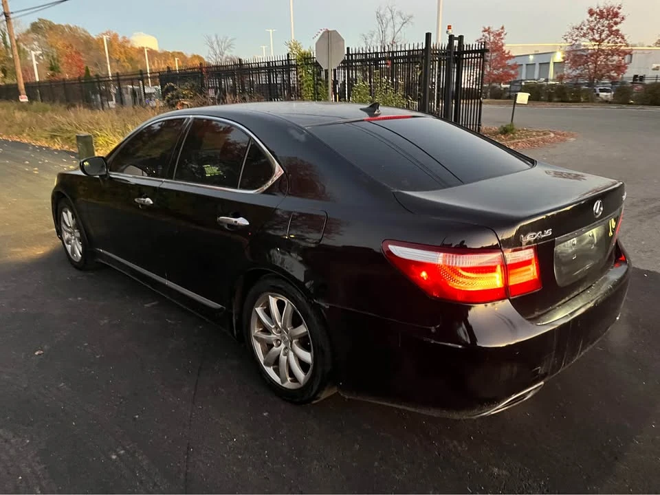 2007 Lexus LS 4th Gen - Image 6 of 8