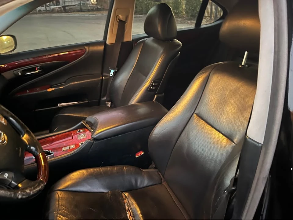 2007 Lexus LS 4th Gen - Image 7 of 8