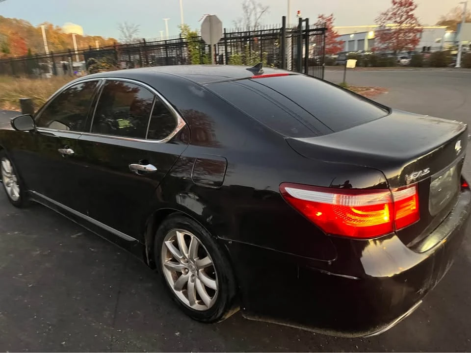 2007 Lexus LS 4th Gen - Image 4 of 8