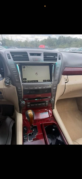 2007 Lexus LS 4th Gen - Image 7 of 7
