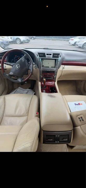 2007 Lexus LS 4th Gen - Image 5 of 7
