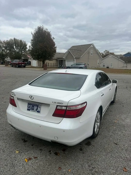 2007 Lexus LS 4th Gen - Image 2 of 8