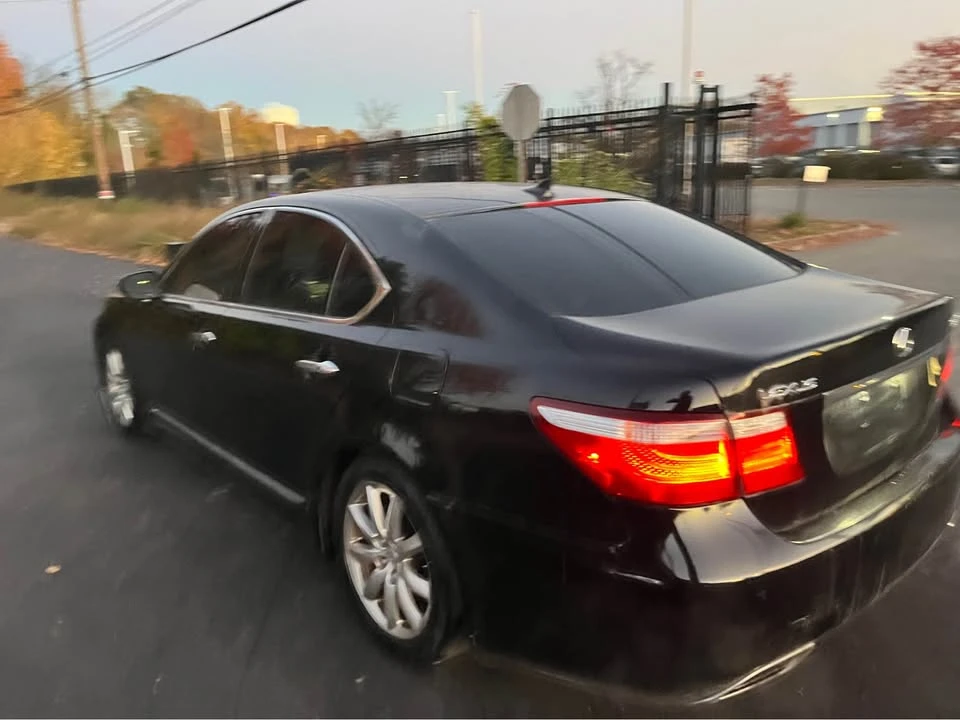 2007 Lexus LS 4th Gen - Image 5 of 7