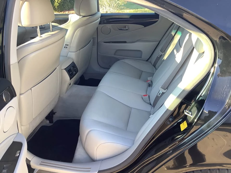 2007 Lexus LS 4th Gen - Image 5 of 7