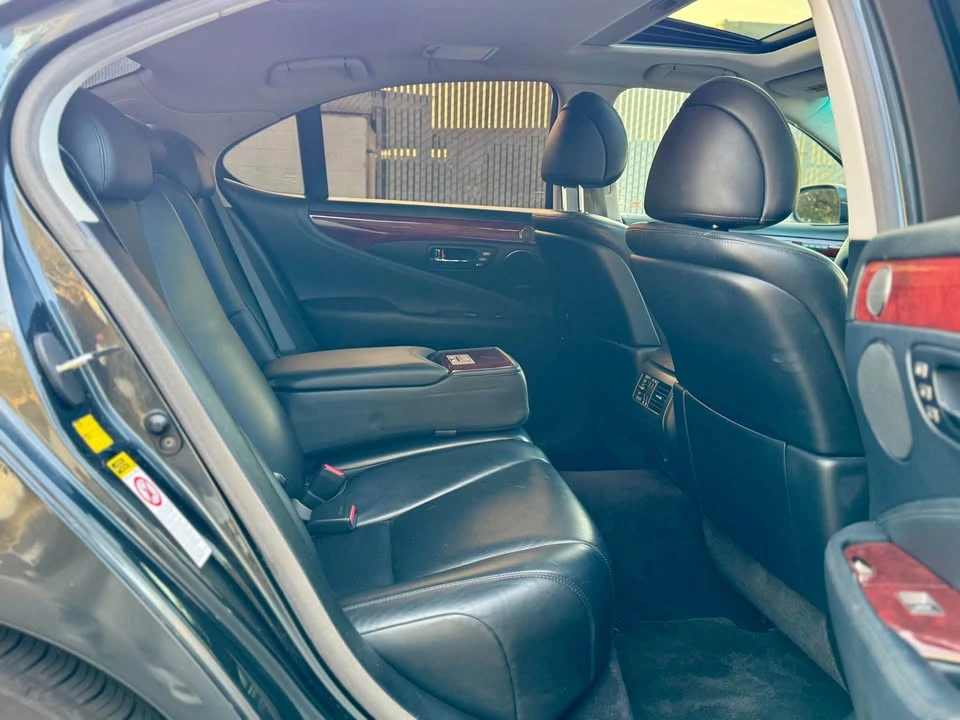 2007 Lexus LS 4th Gen - Image 8 of 11
