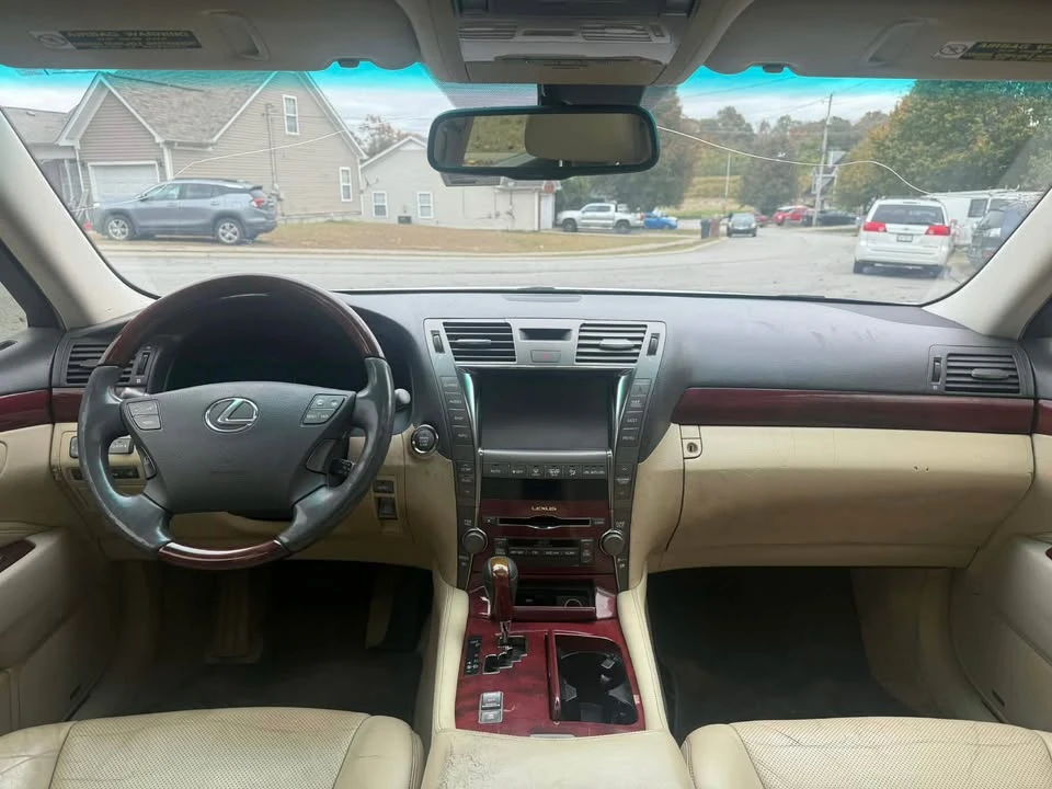2007 Lexus LS 4th Gen - Image 7 of 8