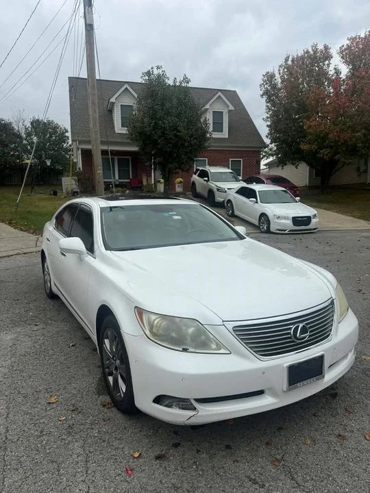 2007 Lexus LS 4th Gen - Image 4 of 8
