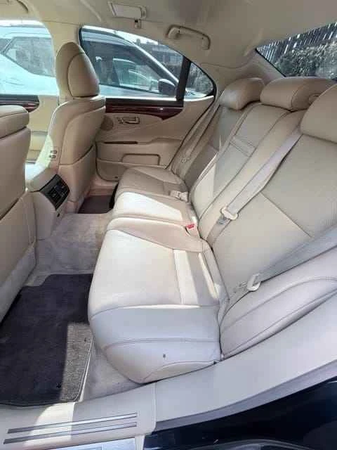 2007 Lexus LS 4th Gen - Image 2 of 7