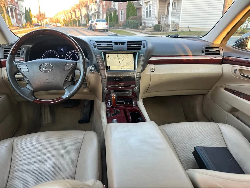 2007 Lexus LS 4th Gen - Image 12 of 17