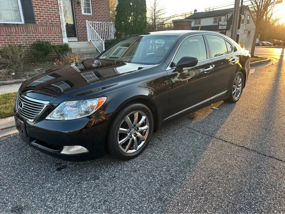 2007 Lexus LS 4th Gen - Image 2 of 17